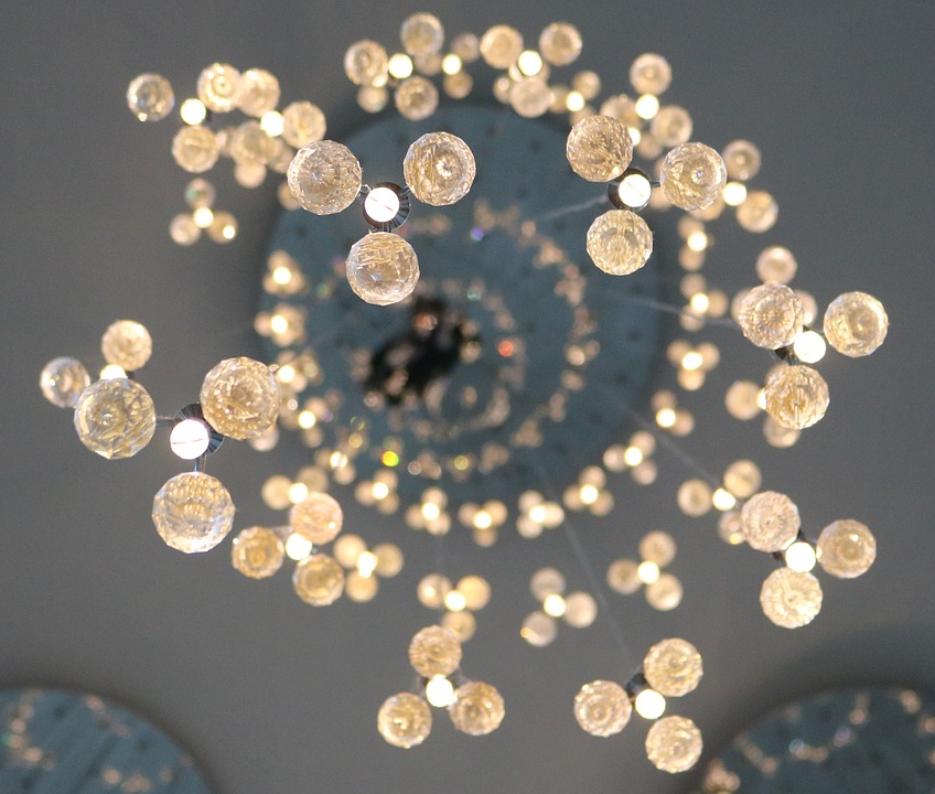 Seven Top Ideas for Hanging a Modern Crystal Chandelie